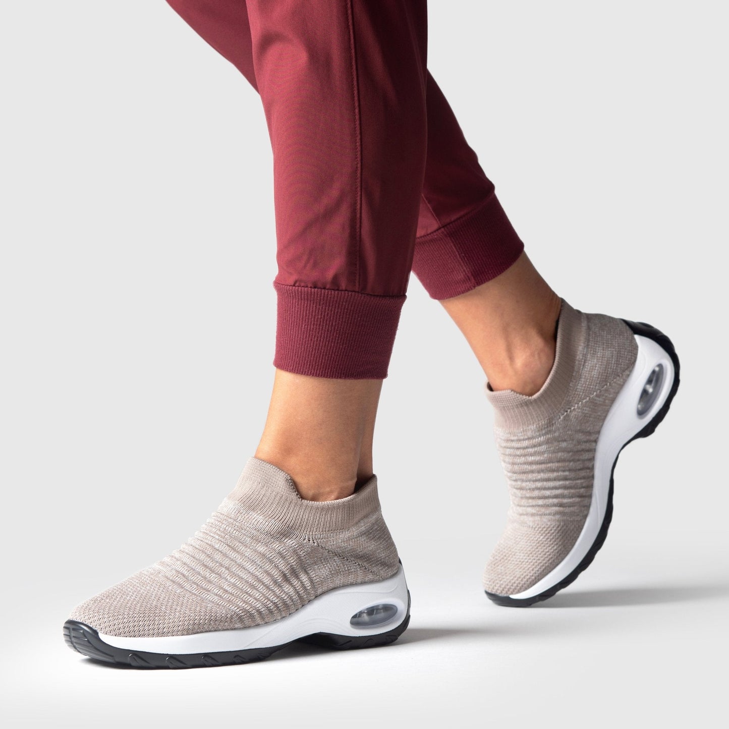 Lumarelief Women’s Breathable Slip-On Platform Sneaker